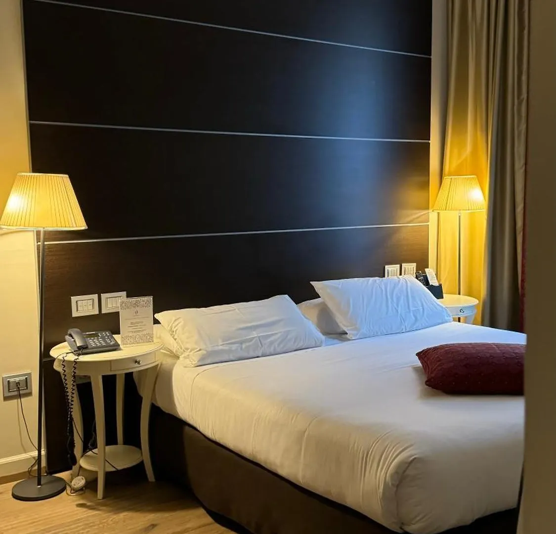 ****  Hotel Townhouse 33 Milano Italia