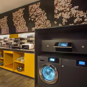 ** Otel Meininger Termini İtalya